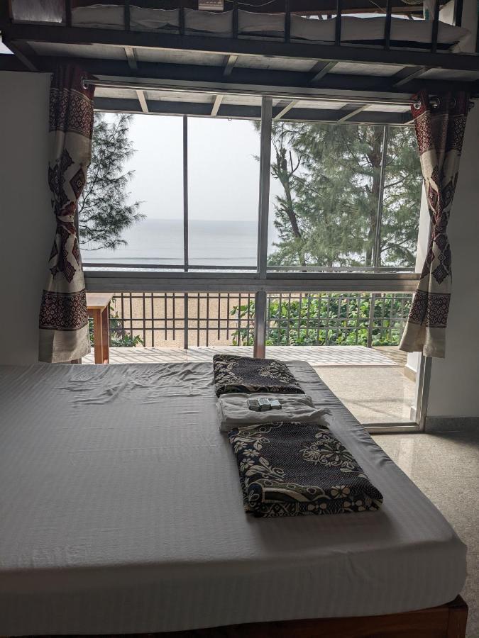 Surya Beach Cafe And Stay ゴカルナ エクステリア 写真